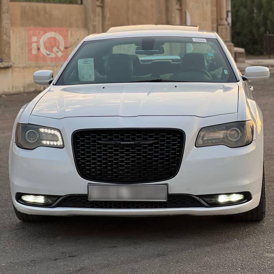 كرايسلر 300
